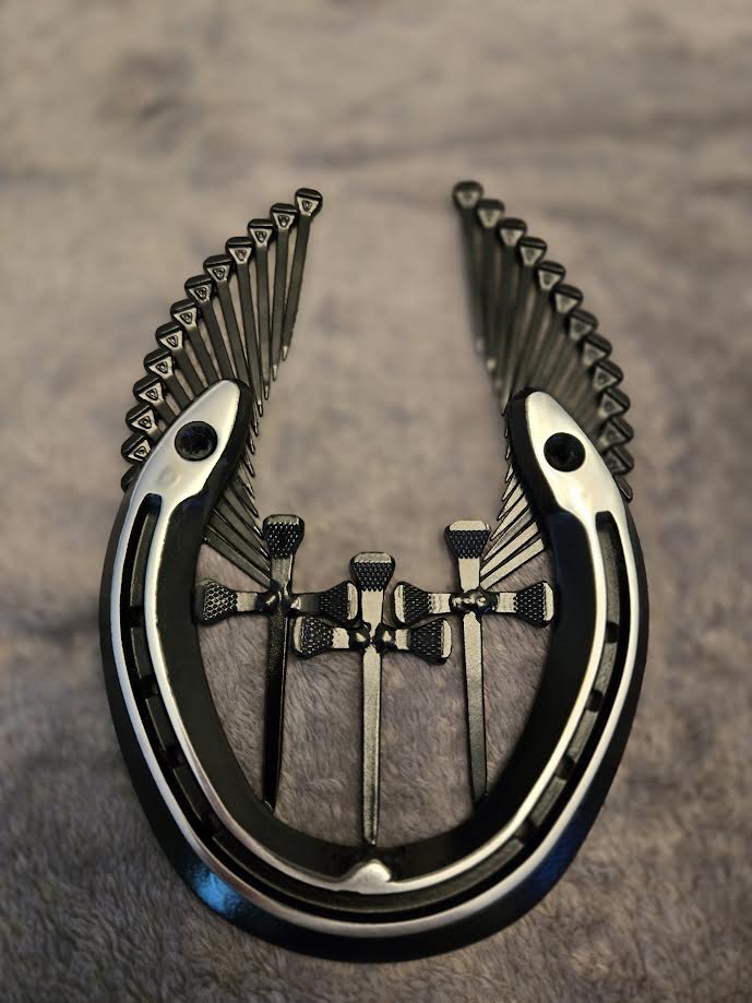 Design your own Winged Wall Hang