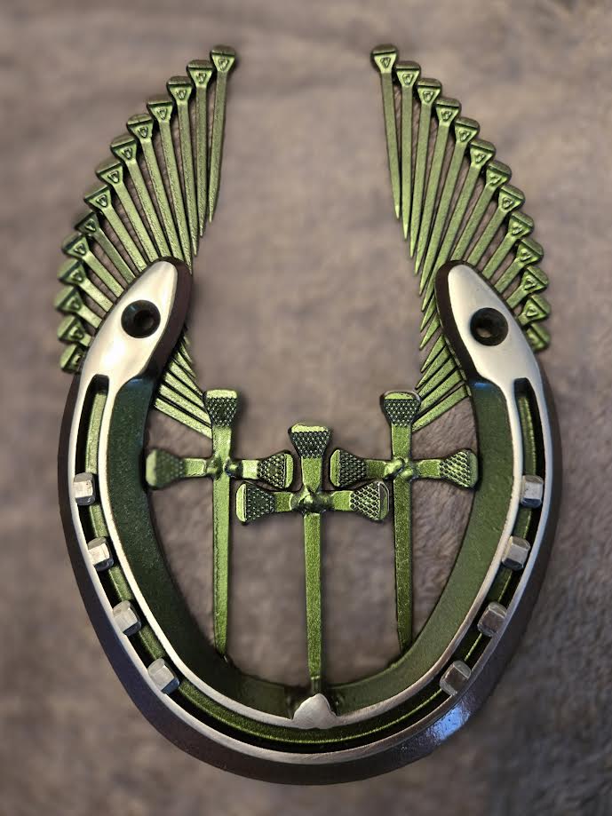 Design your own Winged Wall Hang