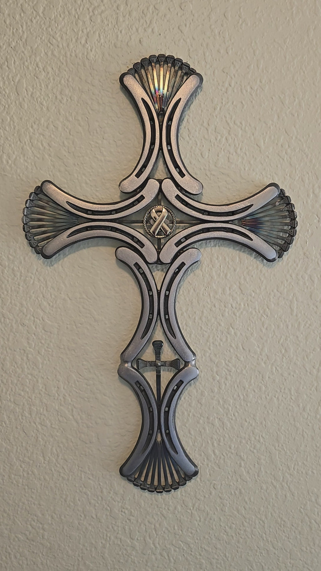 The Survivor Cross – Raw Steel 000 Horseshoe Cross (10" × 16")