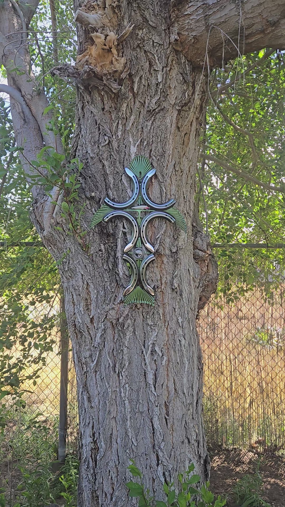 Eventer Horseshoe Fishing Cross — Spirit of the Fisherman (19" × 12")