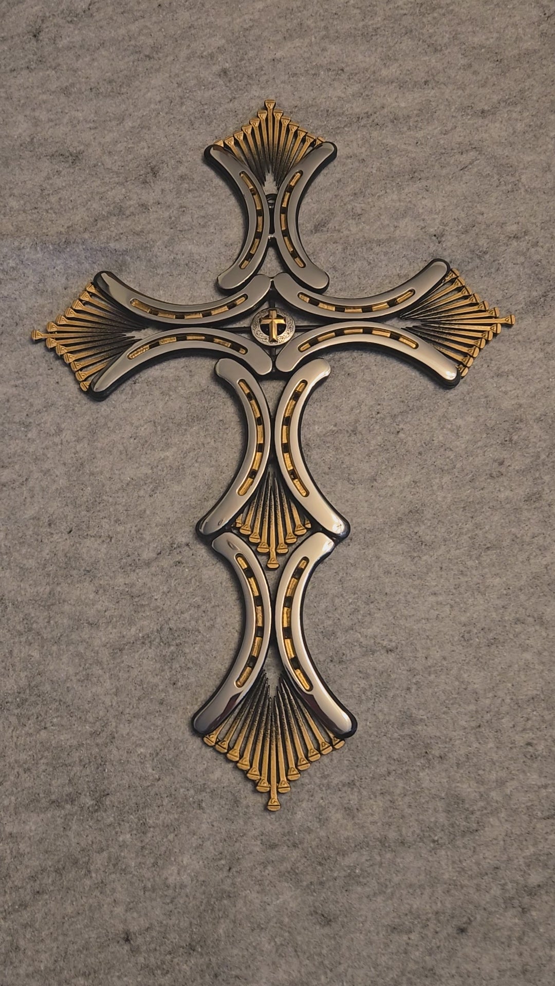 005Star gold and black